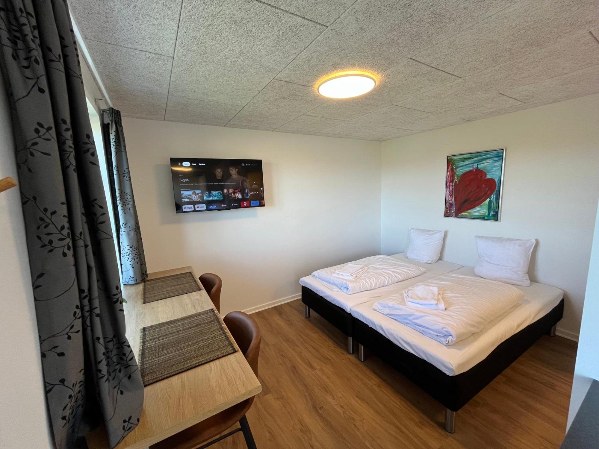 Aparthotel Go-Sleep Bredehus Bredsten  Esterno foto